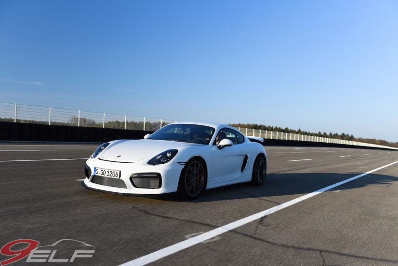 Porsche Cayman GT4