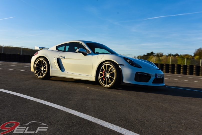 Porsche Cayman GT4